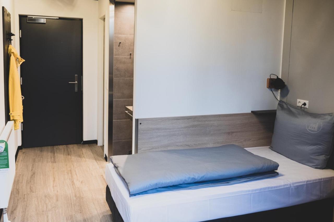 Das Schlafwerk Stuttgart-Nord Volldigitales Hotel-Self-Check In - Keine Rezeption-Lowbudget-Cashless Korntal-Muenchingen Ngoại thất bức ảnh