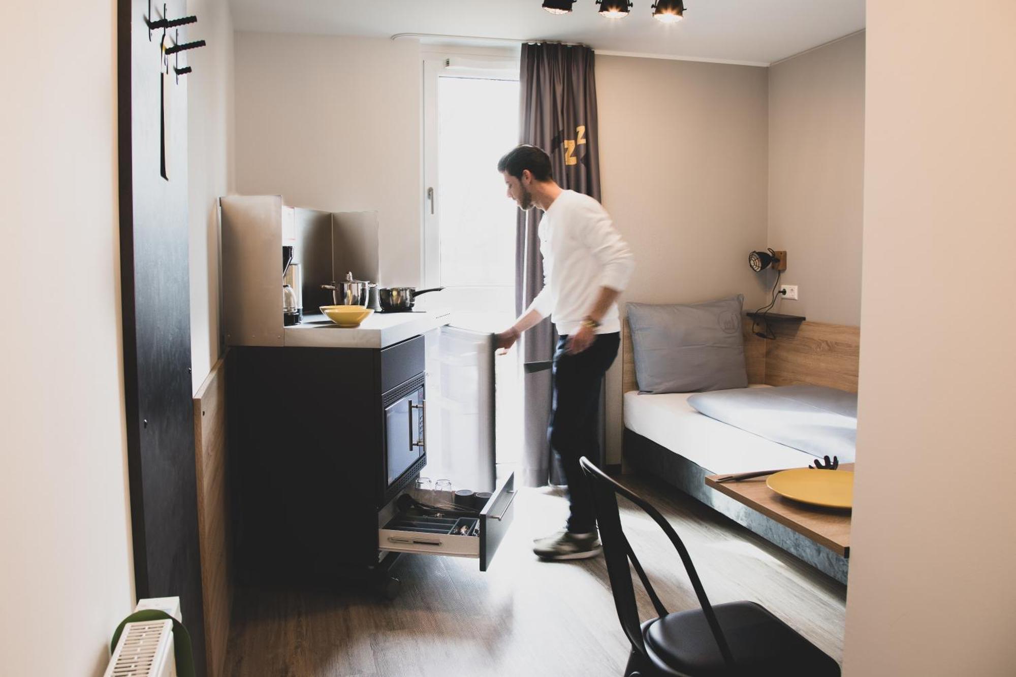 Das Schlafwerk Stuttgart-Nord Volldigitales Hotel-Self-Check In - Keine Rezeption-Lowbudget-Cashless Korntal-Muenchingen Ngoại thất bức ảnh